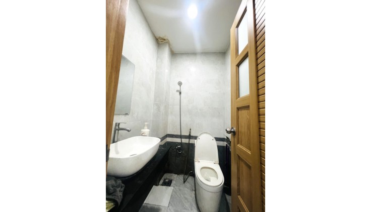 Cắt lỗ 1.5 tỷ Bán Mặt Tiền KD 3 Tầng 69m2_4*17.8 Phạm Văn Đồng Hiệp Bình Chánh Thủ Đức Chỉ 13.5 tỷ